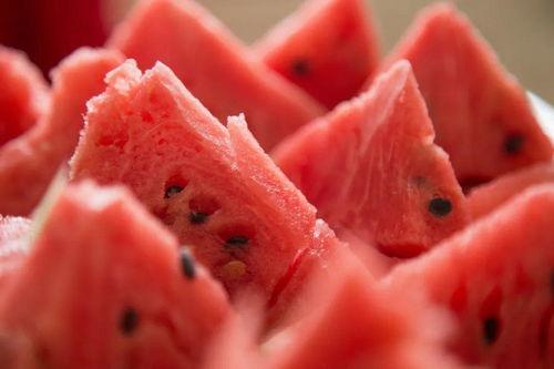 吃瓜有哪些害处,吃瓜群众的五大潜在害处揭秘