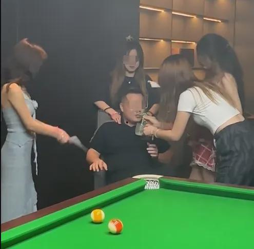 台球助教吃瓜后续,真相大白,网友热议不断